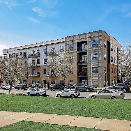 Frontdesk Village At Commonwealth Apts Plaza Midwood Charlotte Exterior foto